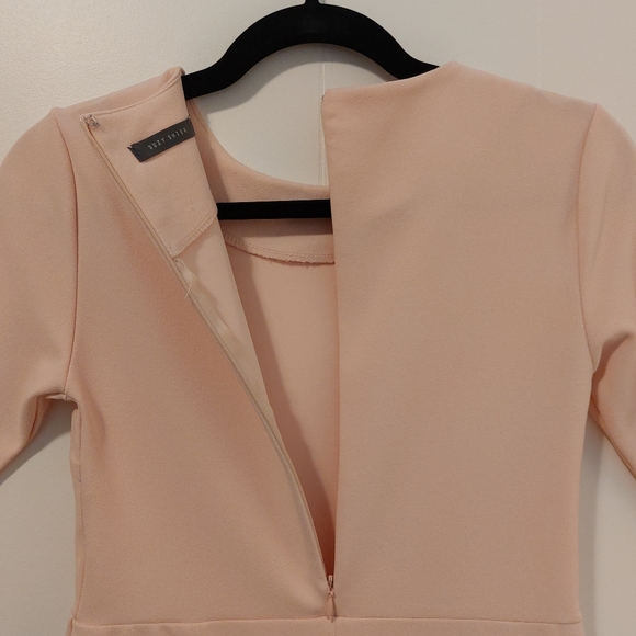 🌸 Light Pink Dress with Ruffle 🌸 - Picture 4 of 5